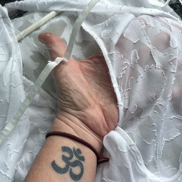 🆕 INC Bright white lace wrap top - Picture 6 of 6